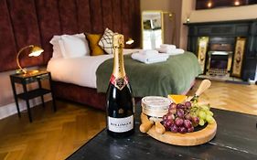Dragon Villas By Maison Parfaite - Luxury Studios & Apartments - Harrogate